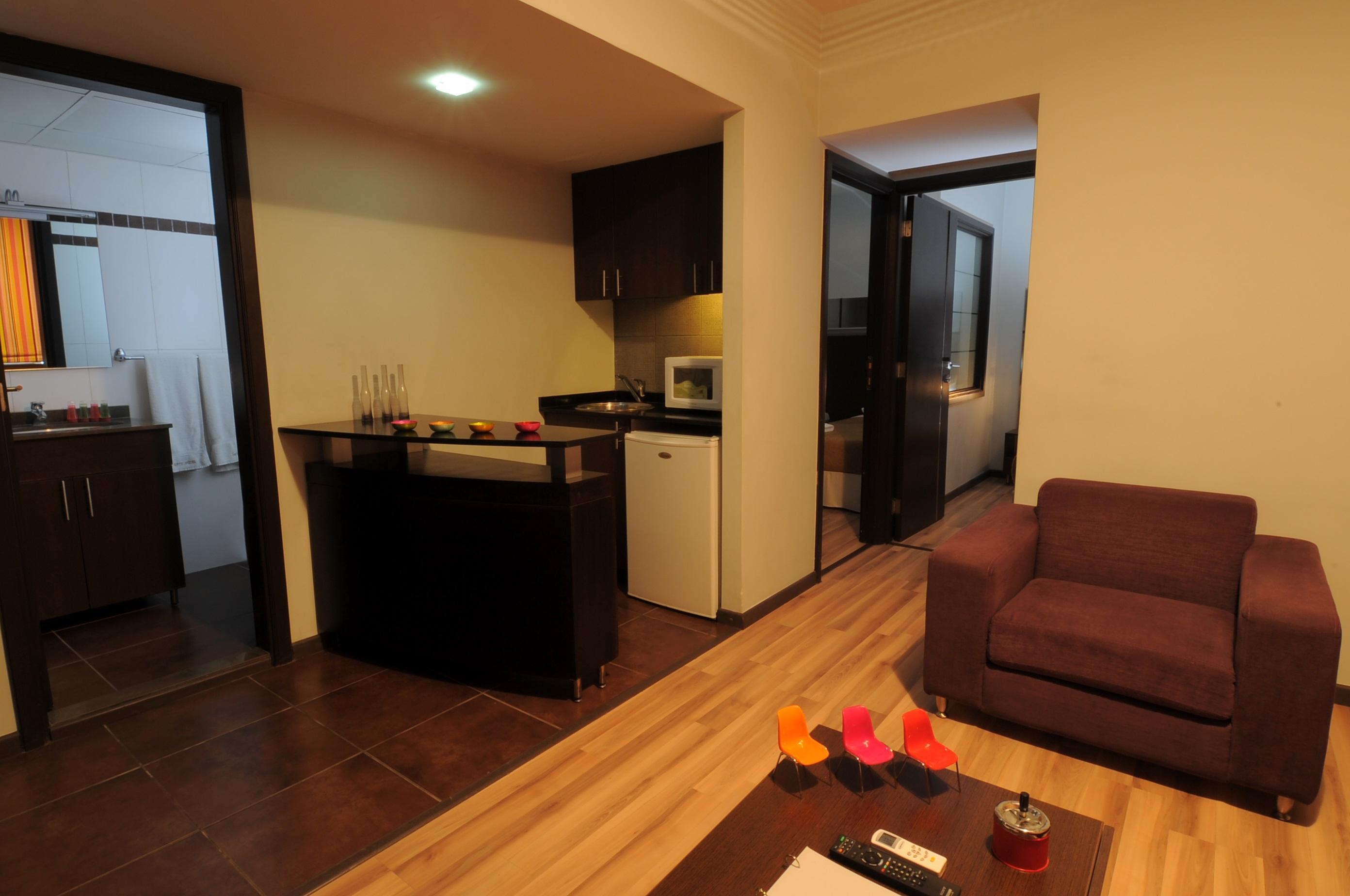 Suite Hotel Chrome - Бейрут Экстерьер фото